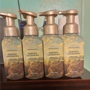 NWT Bath & Body Works Harvest Gathering Foaming Hand Soap - Gold and Brown (4)